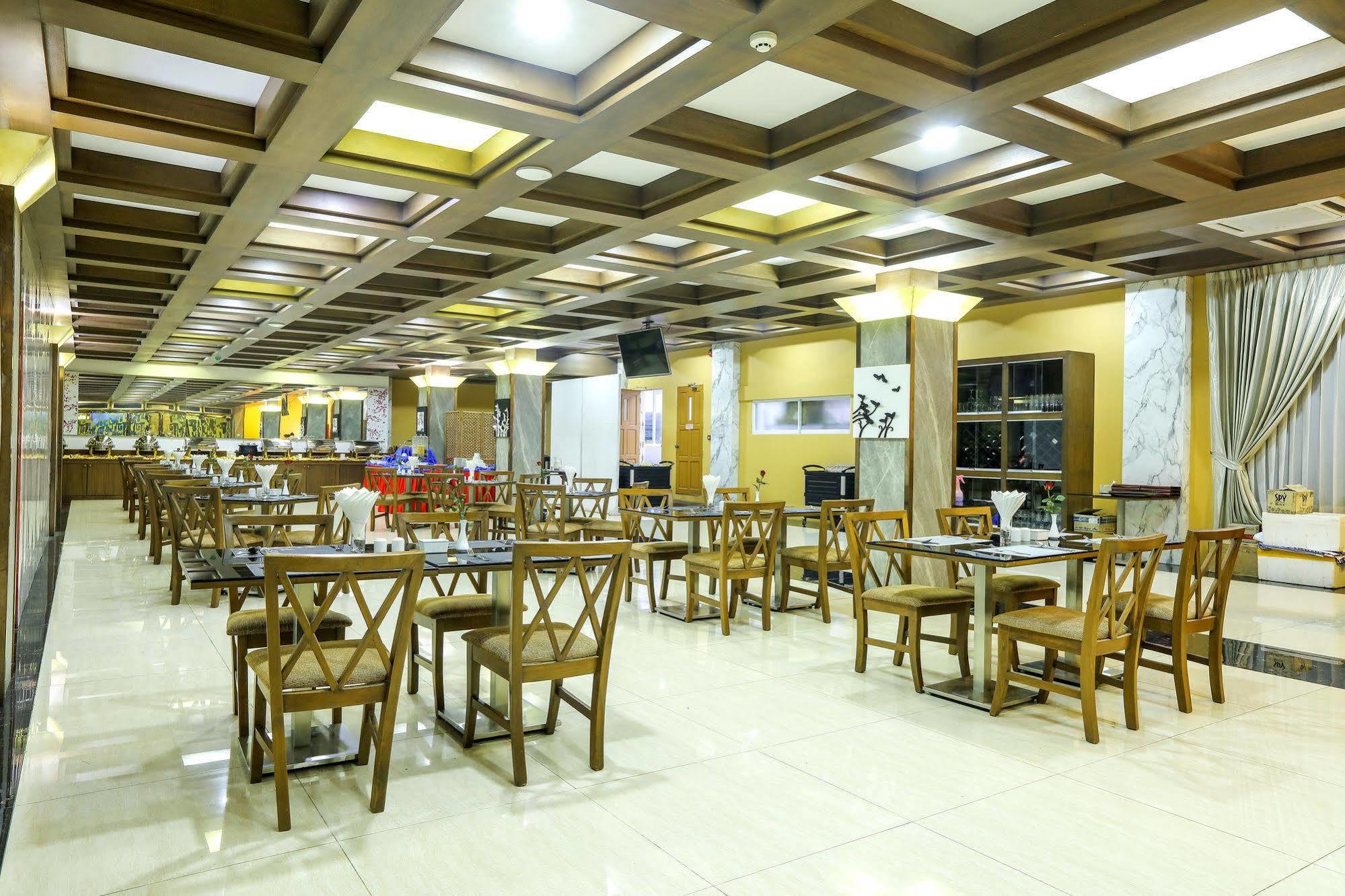 Royal Taunggyi Hotel Exterior foto